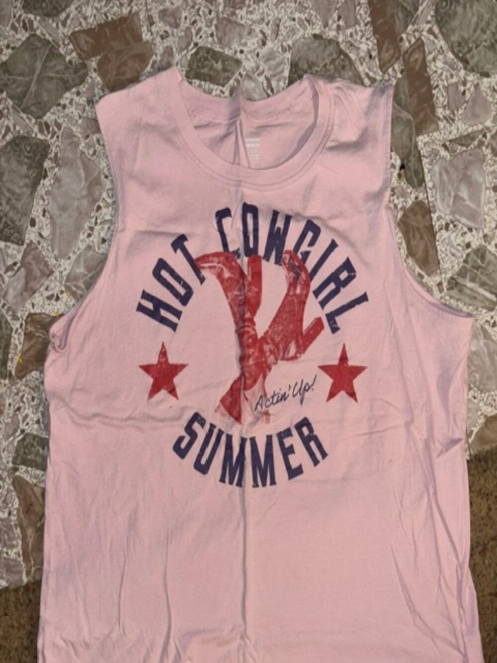 SLEEVELESS TSHIRT